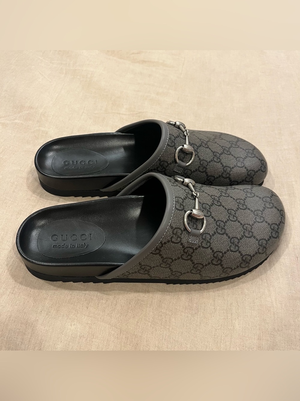 $990 Gucci GG Monogram Supreme Canvas Mule with Horsebit - Picture 4 of 15